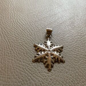 Large 925 Sterling Silver Winter Snowflake Pendant Charm